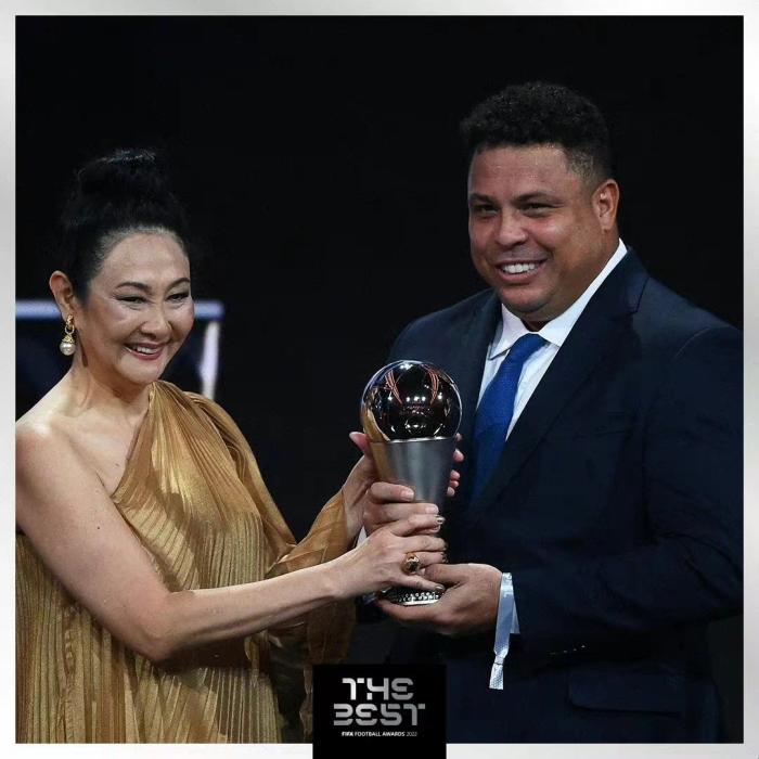 梅西第七次夺得世界足球先生，贝利荣获国际足