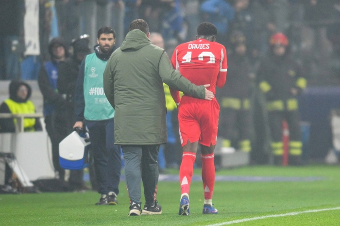 曼联夏窗瞄准戴维斯引援引争议 伤病隐患成交易