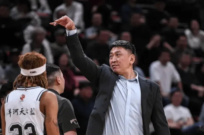 北京90-88力克南京，同曦末节战术失误葬送胜局