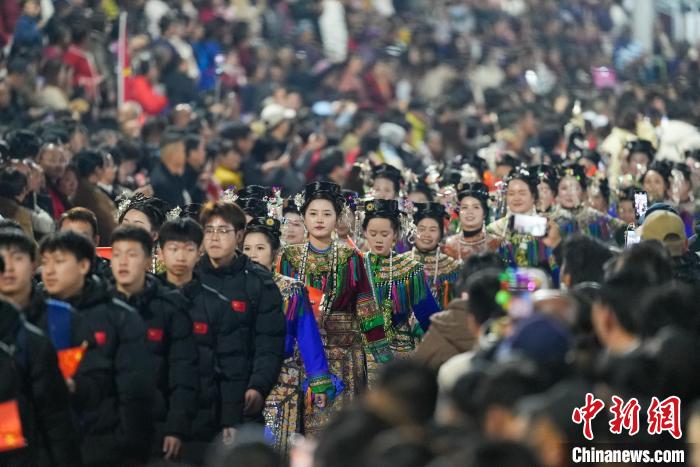 贵州村超2025新赛季正式启动：108支球队齐聚榕江