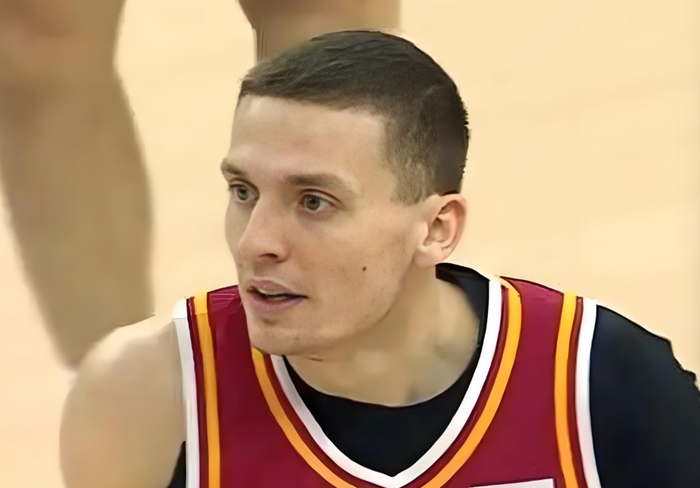 山西队惨败深圳队 原帅于米提低迷成输球主因