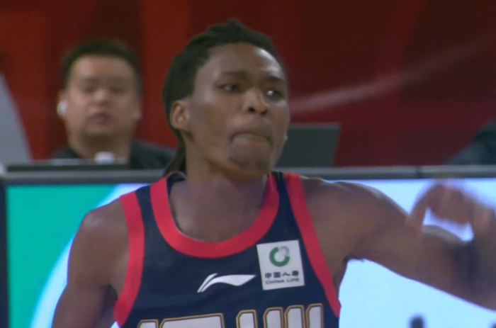 山西队惨败深圳队 原帅于米提低迷成输球主因